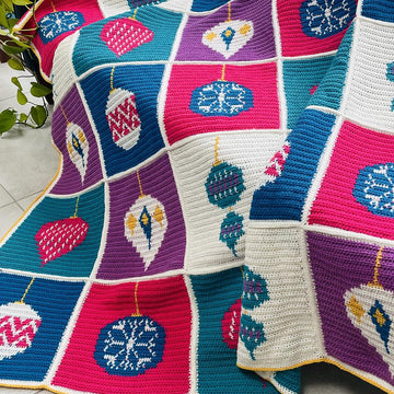 Merry Bauble Blanket