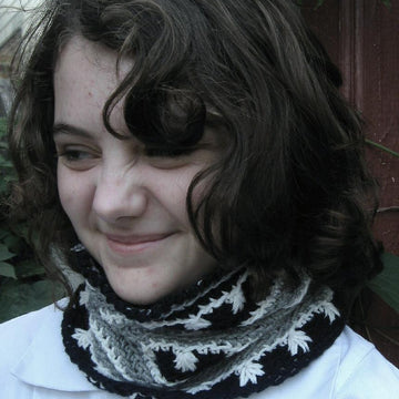 Frozen Flakes Winter Cowl