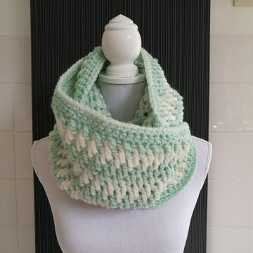 Candy Cane Infinity Scarf