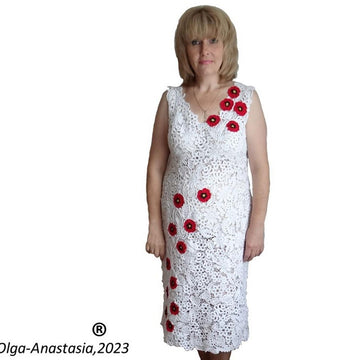 Sleeveless crochet dress with poppies