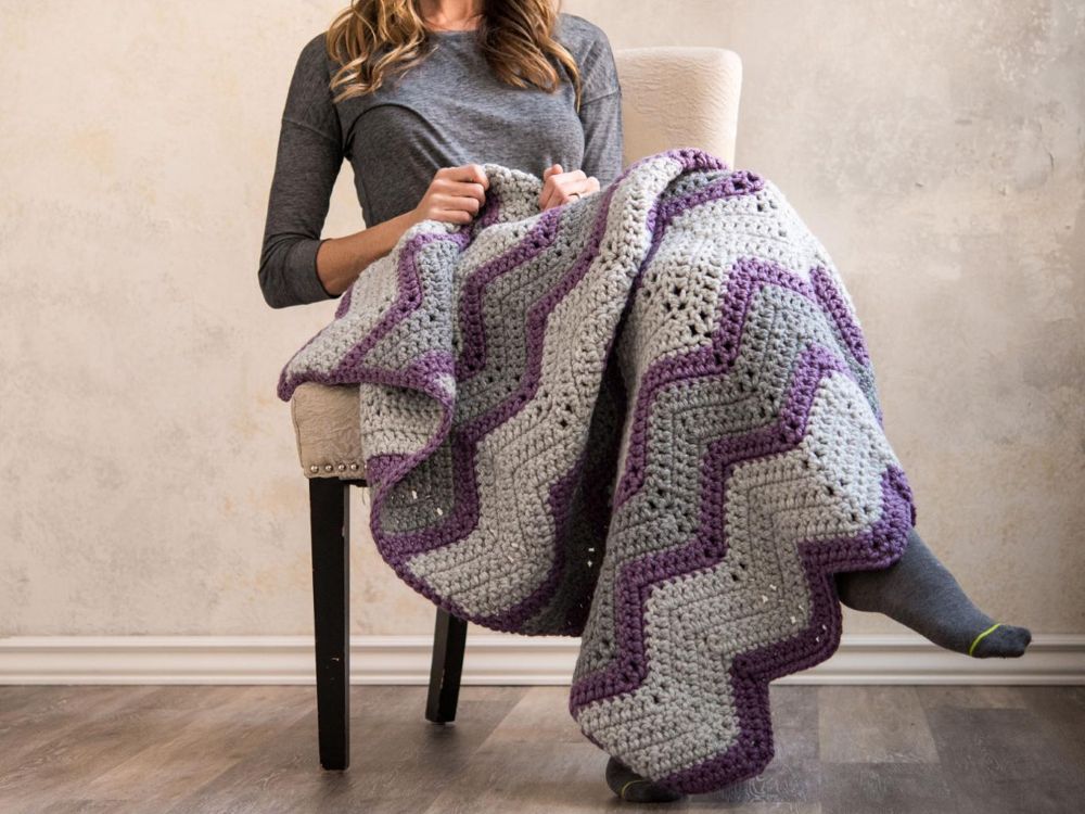 Bulky Vintage Chevron Throw