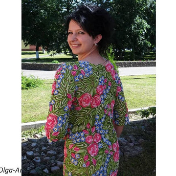 Dress of roses and leaves