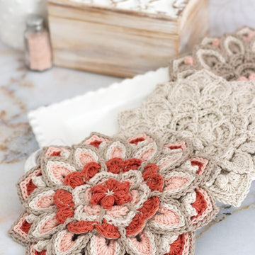Sugar Plum Delight Round Trivet
