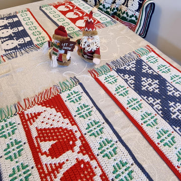HoHoHo Blanket & Table Settings