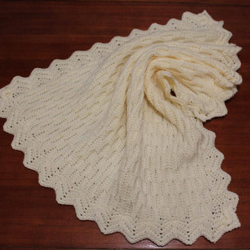 Honeycomb Blanket with Ripple Edging