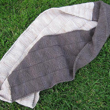 Arwen cowl