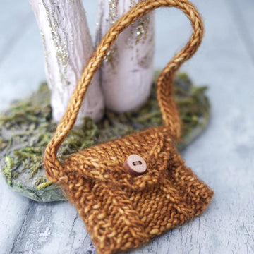 Tearoom Messenger Bag
