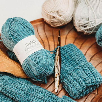 Crochet Knit-Look Mittens