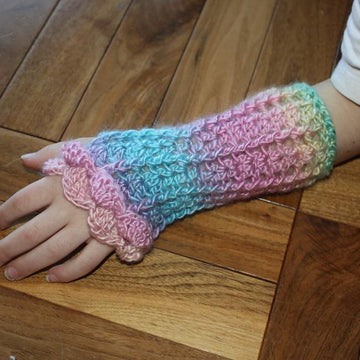 Lacy Wrist Warmers with Shell Edge