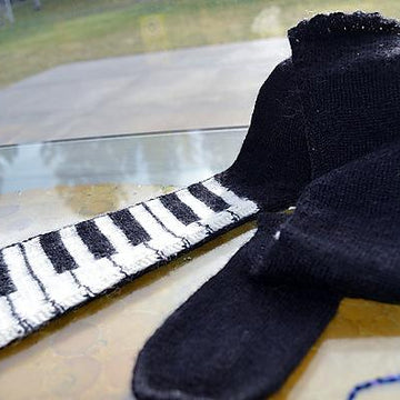 Dueling Piano Socks