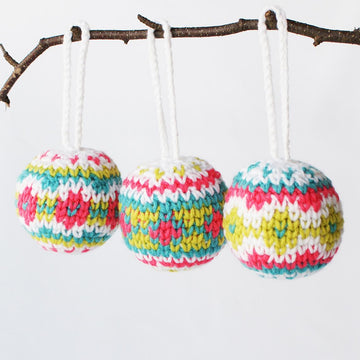 Fair Isle Christmas Baubles with Tassels (2015035)