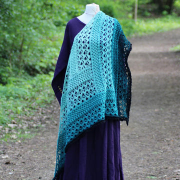Triangular Scarf "Metis"