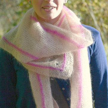 W scarf