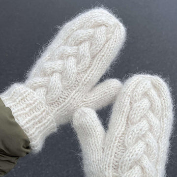 Aviaja mittens