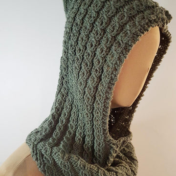 Wriggles Hooded Cowl