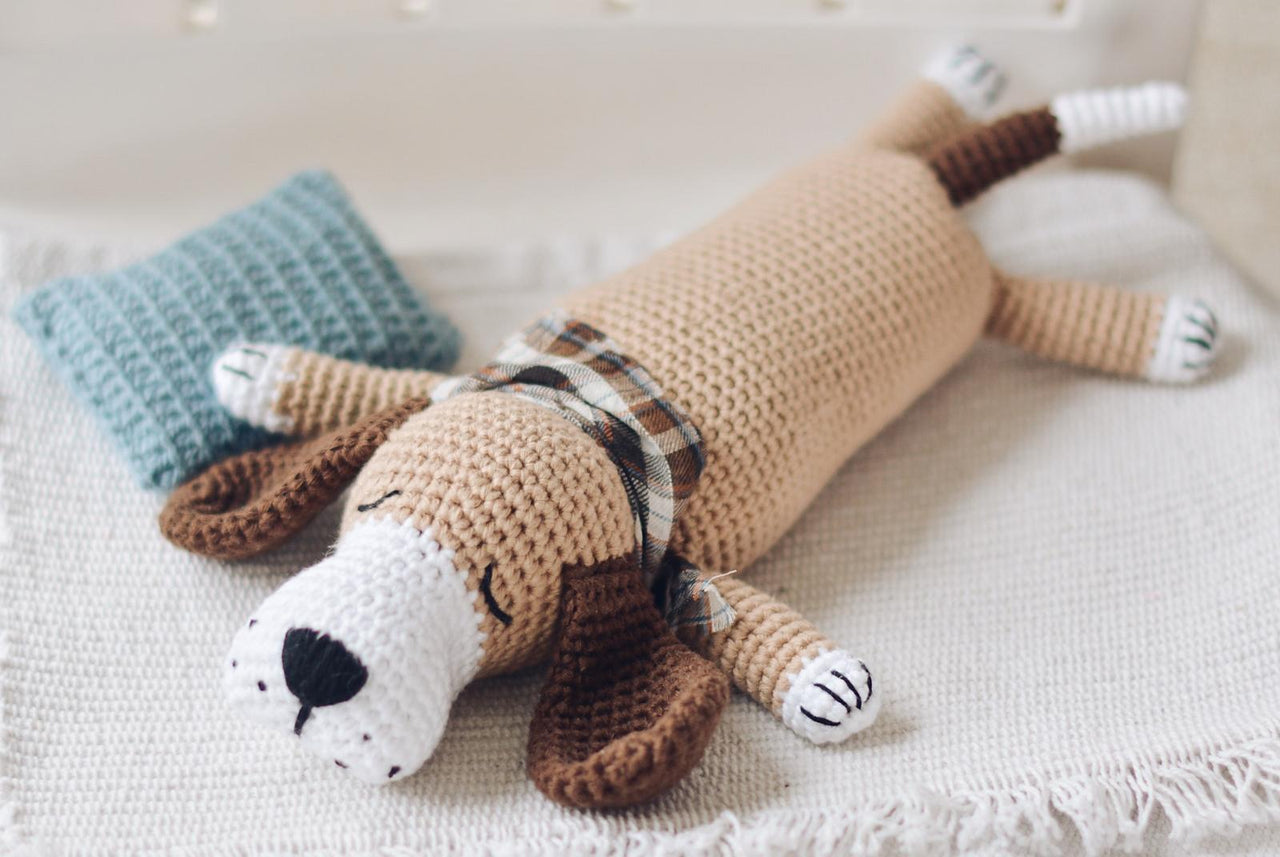 Sleepy Dog Amigurumi