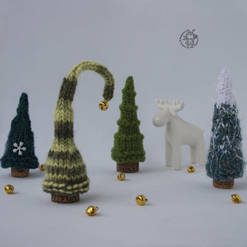 Knitted flat 7 Pine Christmas Trees