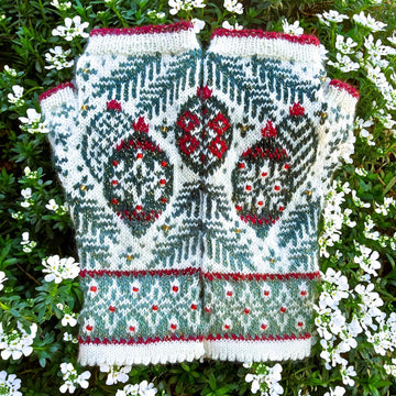 Merry Christmas Tree Mitts