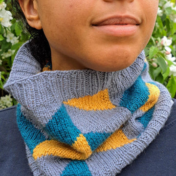 Chevrons Cowl