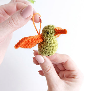 Crochet hummingbird pattern, easy crochet amigurumi bird pattern, crochet keychain pattern