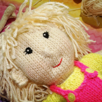 Patatina doll knitting pattern