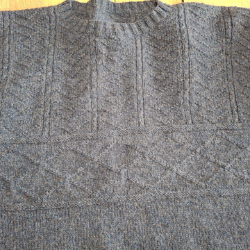 RHUE, a woollen pullover for ladies and men