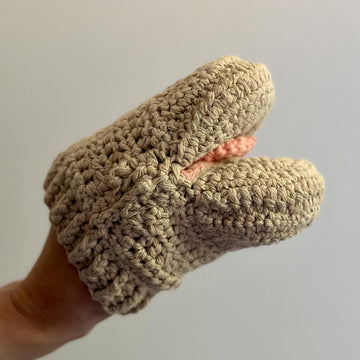 Latch Mouth Puppet