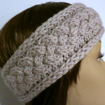 Lara - A Chic Hat with Aran Braid