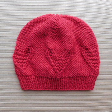Hat with Garter Stitch Hearts for a Lady