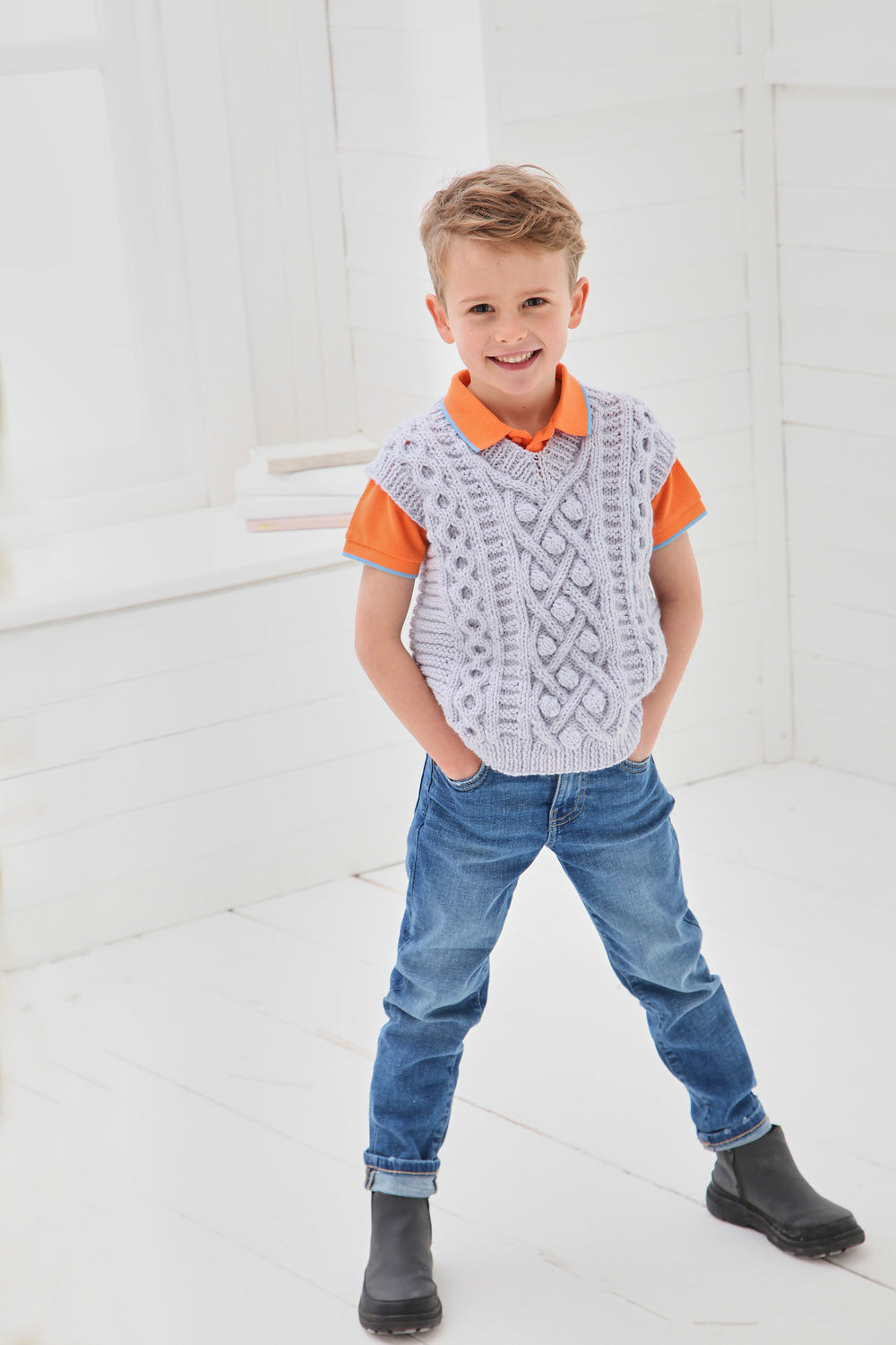 Sweater & Sweater Vest in King Cole Comfort Aran - P6171 - Leaflet