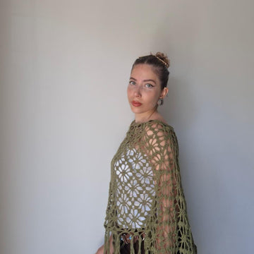 Floresta crochet poncho