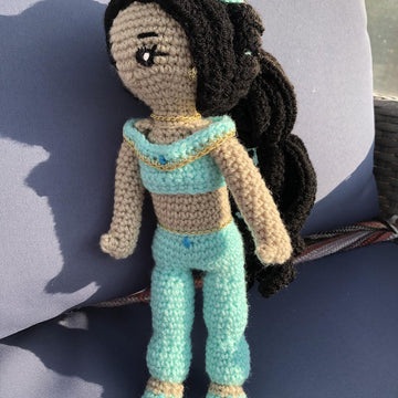 Jasmin amigurumi doll
