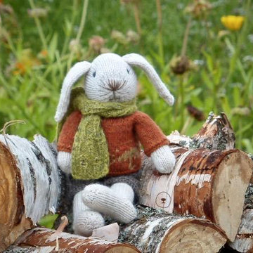 Cozy sweater collection for dolls