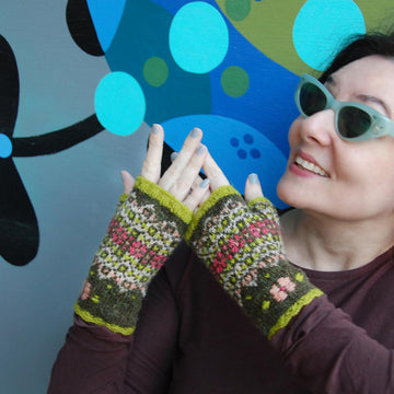 Ice Ribbons mitts
