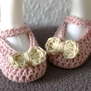 Crochet Pattern Baby Shoes Bow Magic