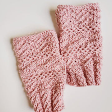 Twisty Nifty Wrist Warmer
