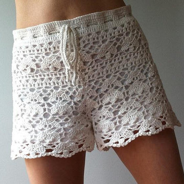 Cynthia - floral lace shorts