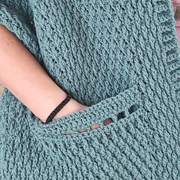 Jovana pocket shawl