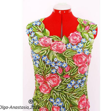 Dress of roses and leaves