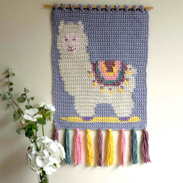 Alpaca llama wall hanging crochet pattern