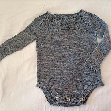 Little Leaf Onesie - Pdf & Video tutorial