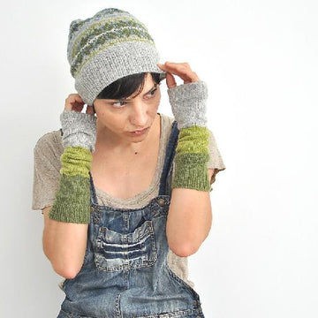Green Memories Hat & Armwarmers Set