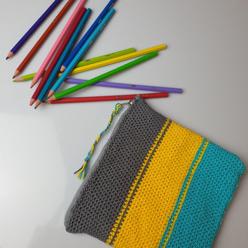 Crochet Zip Pouch