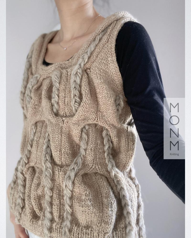 Horseshoe Vest