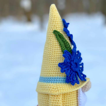Gnome cornflower