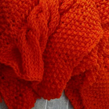 Jumbo scarf with cable detail