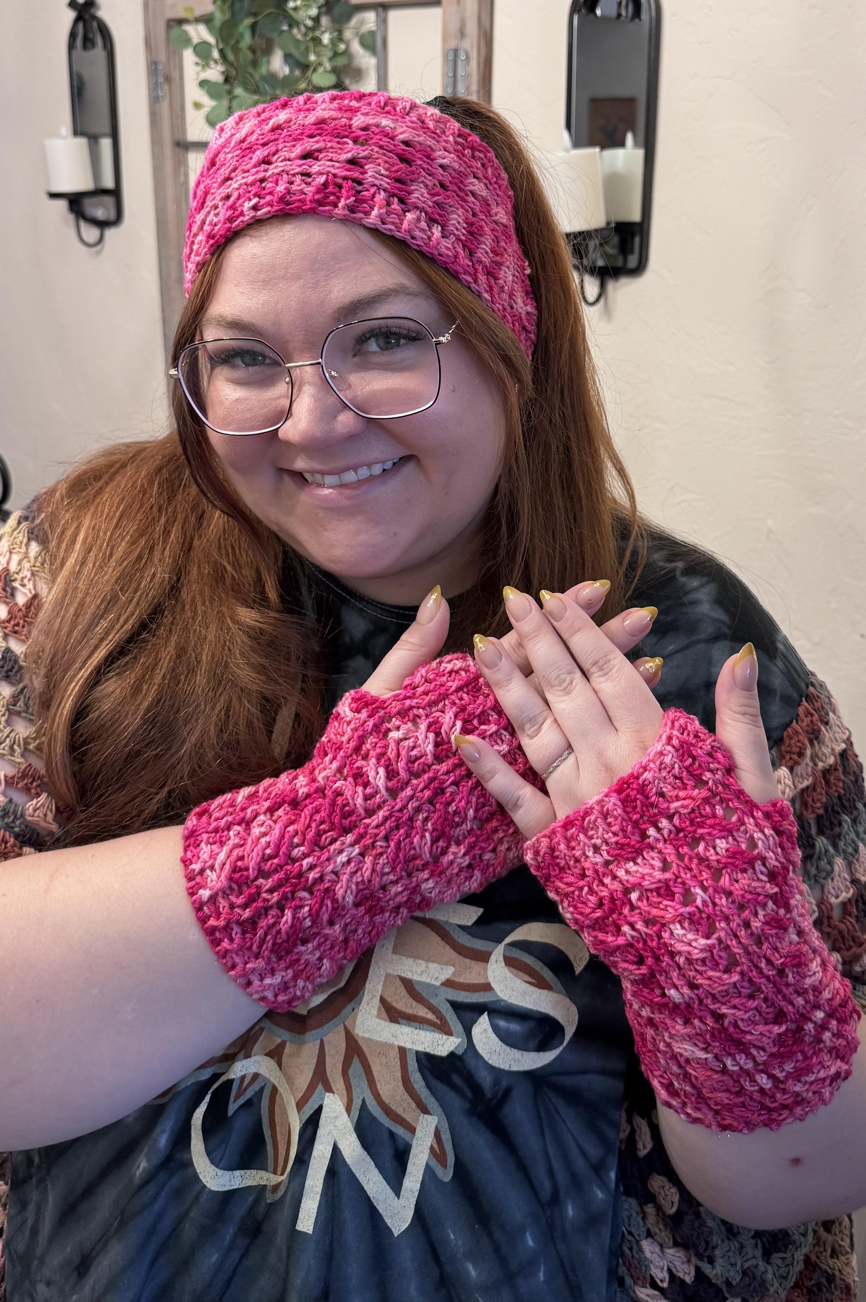EASY Cabled Hand Mitts & Headband