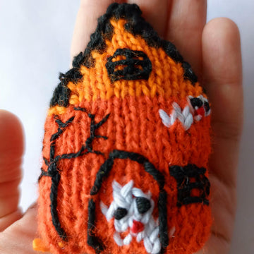 Halloween House (Ghosts)