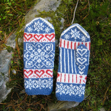 I ♥ Snowflakes Mittens