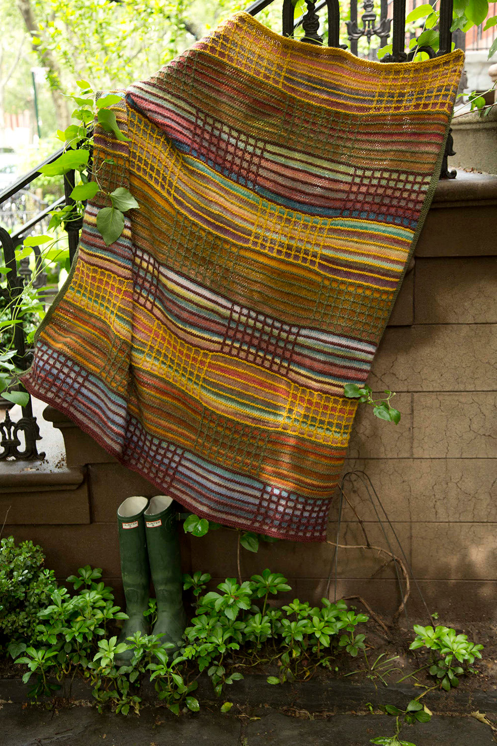 Slip Stitch Afghan in Lion Brand Wool-Ease and Amazing - L32005
